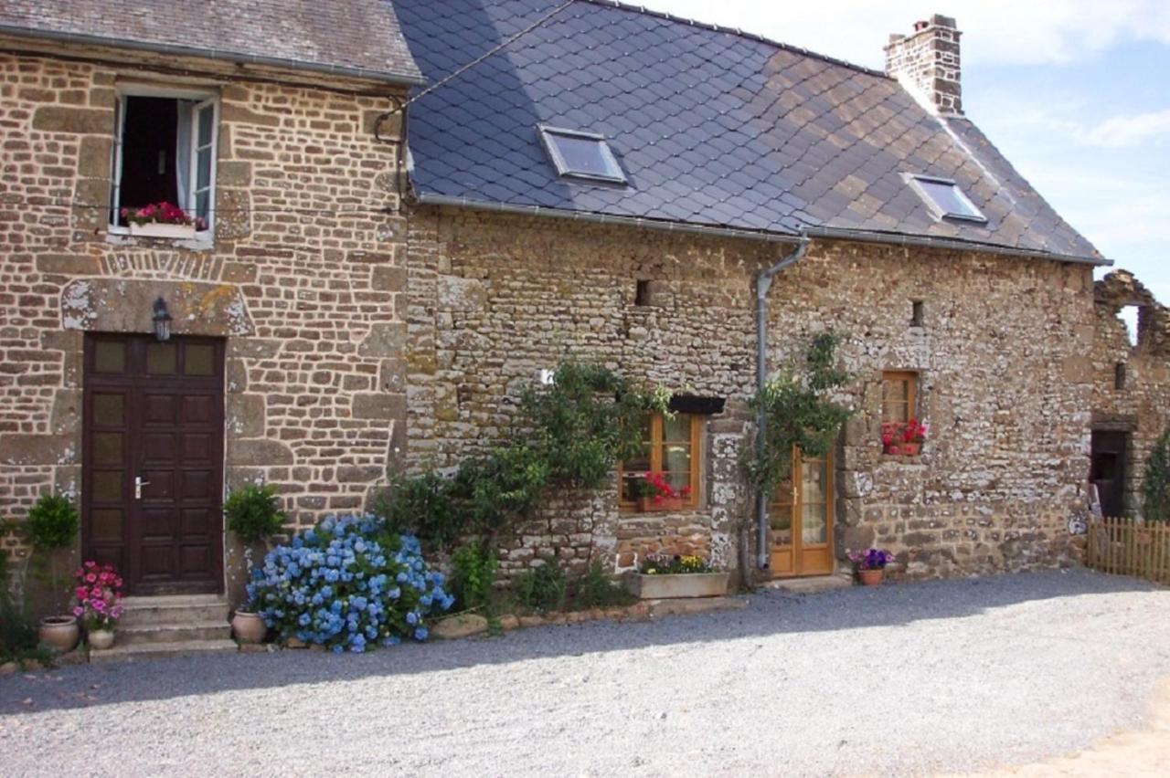 Beautiful 3-Bed Cottage In Passais-Villages Saint-Siméon 外观 照片